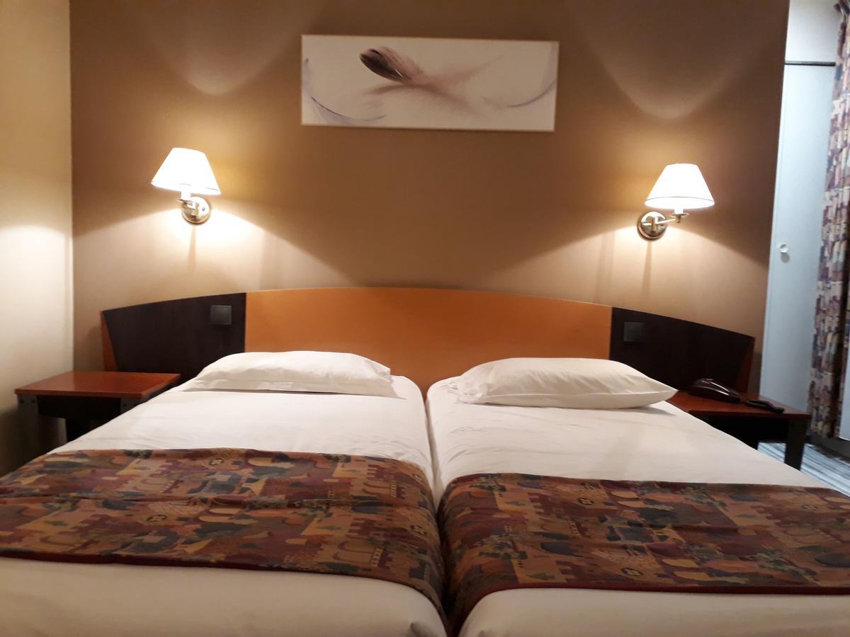 Hotel Logis Le Relais De Fusies Lacaune Exteriér fotografie